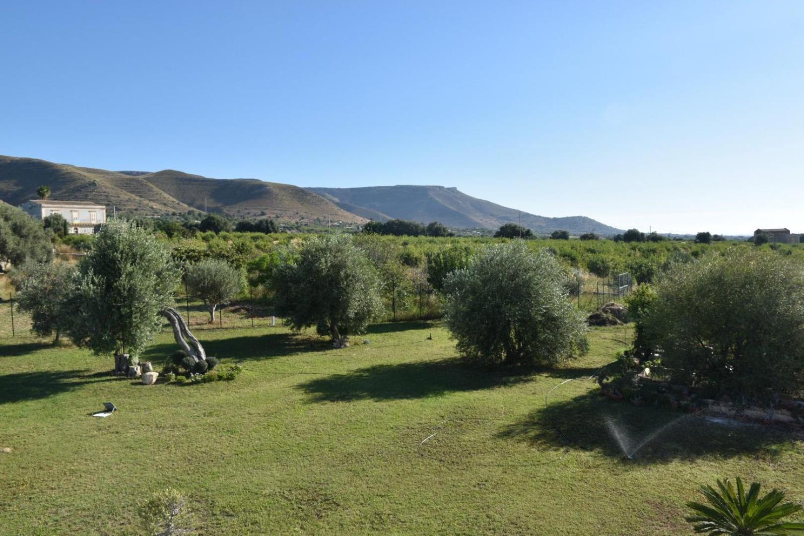 Вилла I Secolari Di Giulia Авола Экстерьер фото